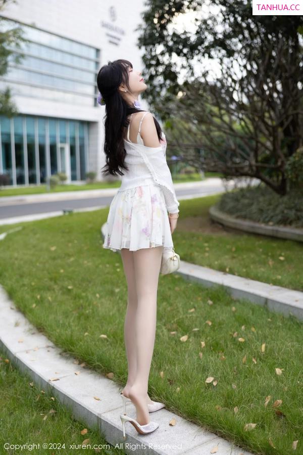 陈芝 芝芝Booty [XiuRen]高清写真图 2024.01.12 No.7959 徐莉芝Booty 清纯美腿第4张图片
